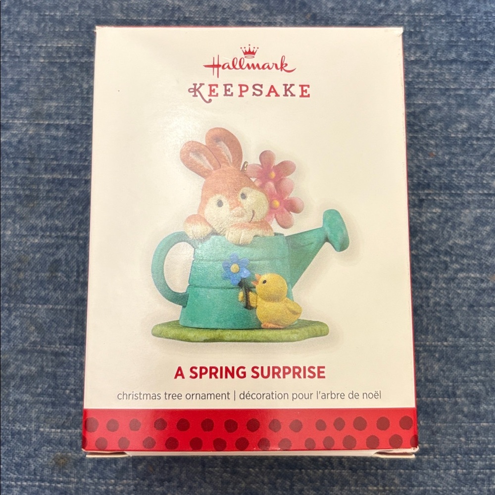 2013 A Spring Surprise Hallmark Keepsake Christmas ornament - Picture 7 of 13